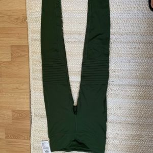 Workout pants